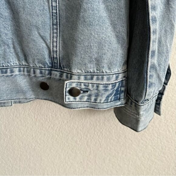 Ava + Kris Jane Denim Fur Collar Oversized Jacket Size Medium - Picture 10 of 14